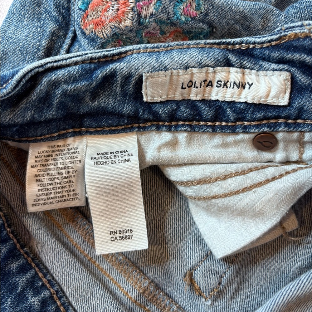 Lucky Brand Light Blue Floral Embroidered Skinny Jeans - Picture 6 of 9